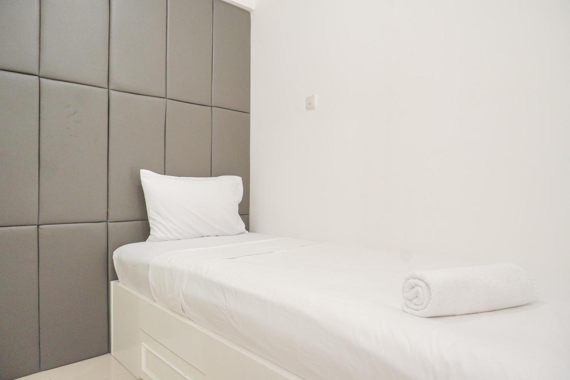 Apartemen Restful 2br Bassura Near Shopping Mall By Travelio *